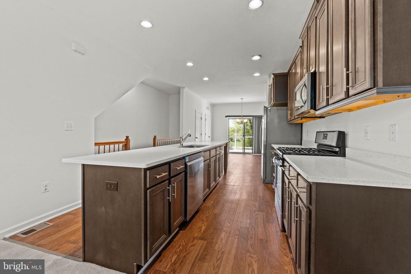 8183 Hollow Court photo 11