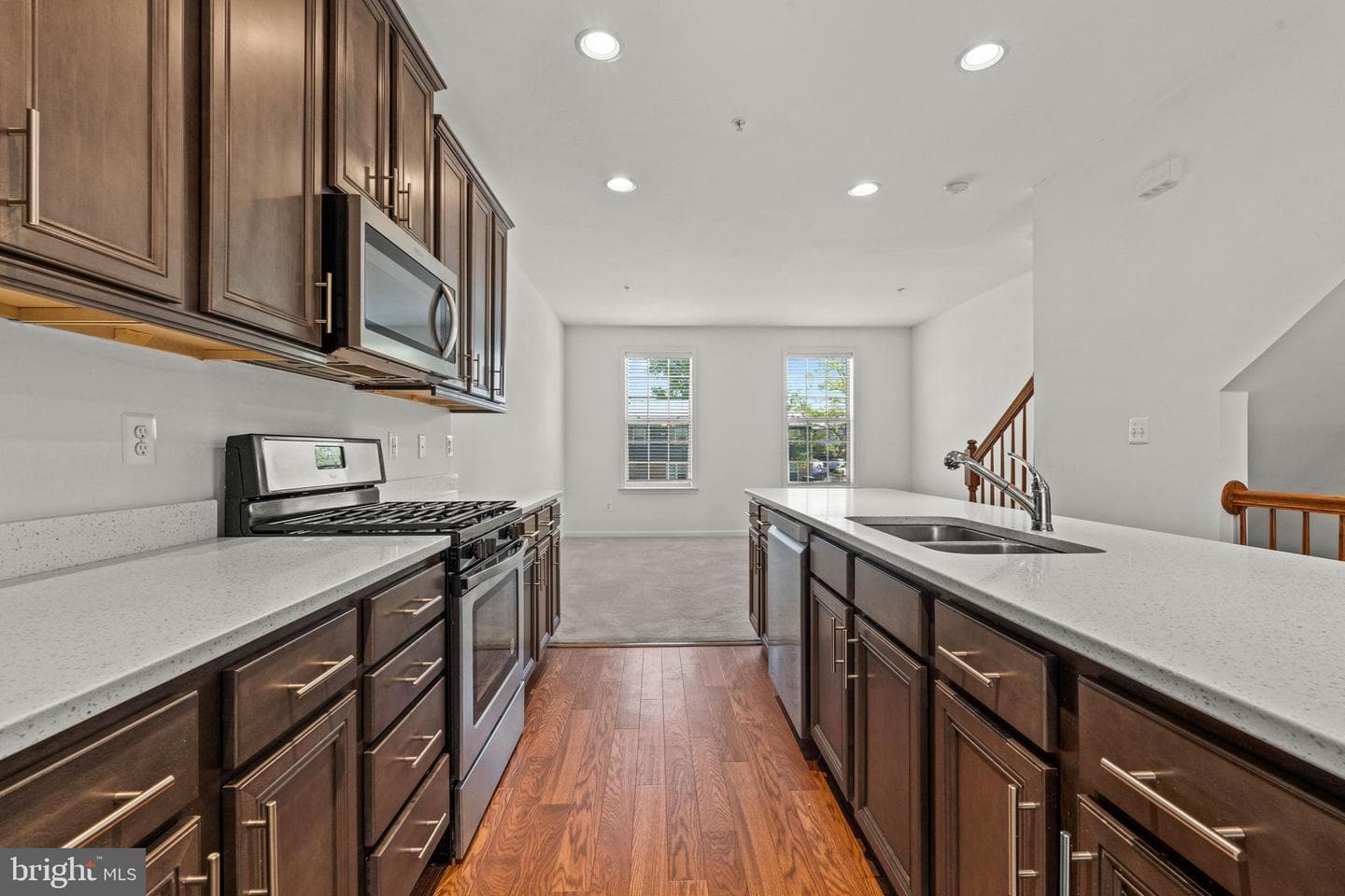 8183 Hollow Court photo 14