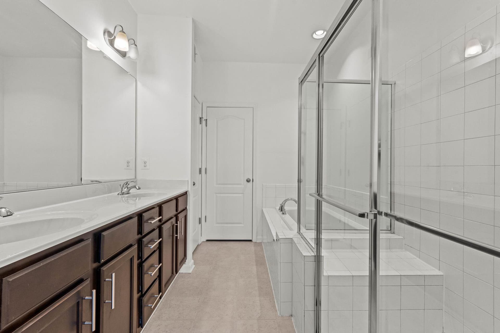 8183 Hollow Court photo 23