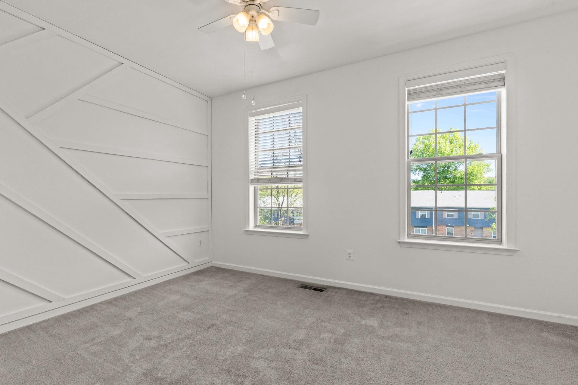 8183 Hollow Court photo 27