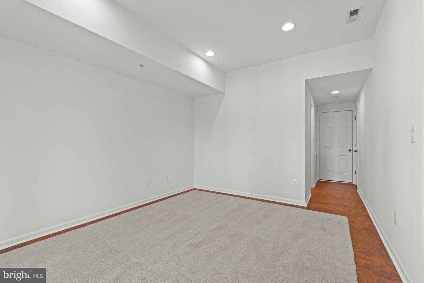 8183 Hollow Court photo 35