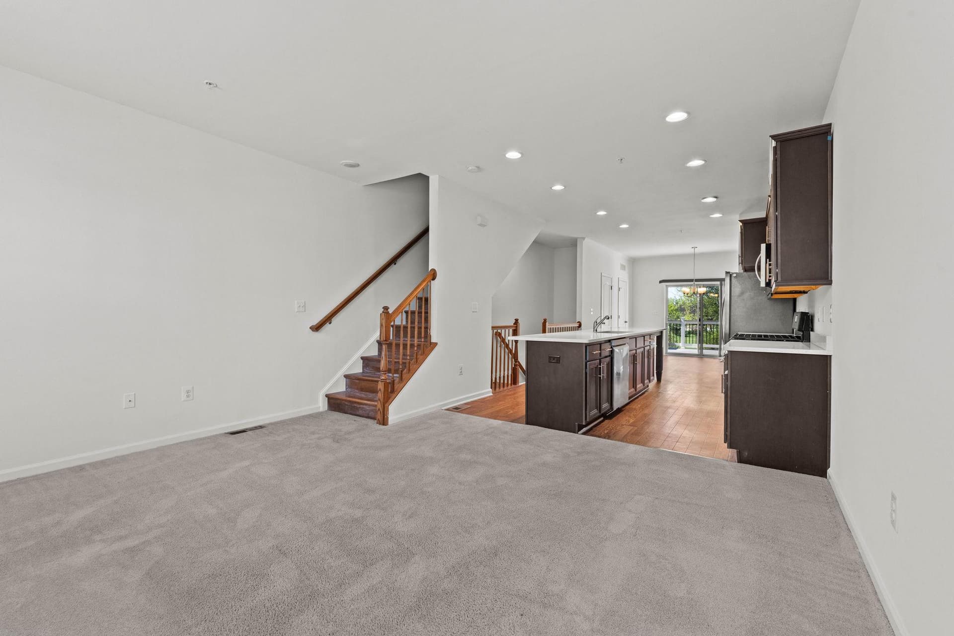 8183 Hollow Court photo 8