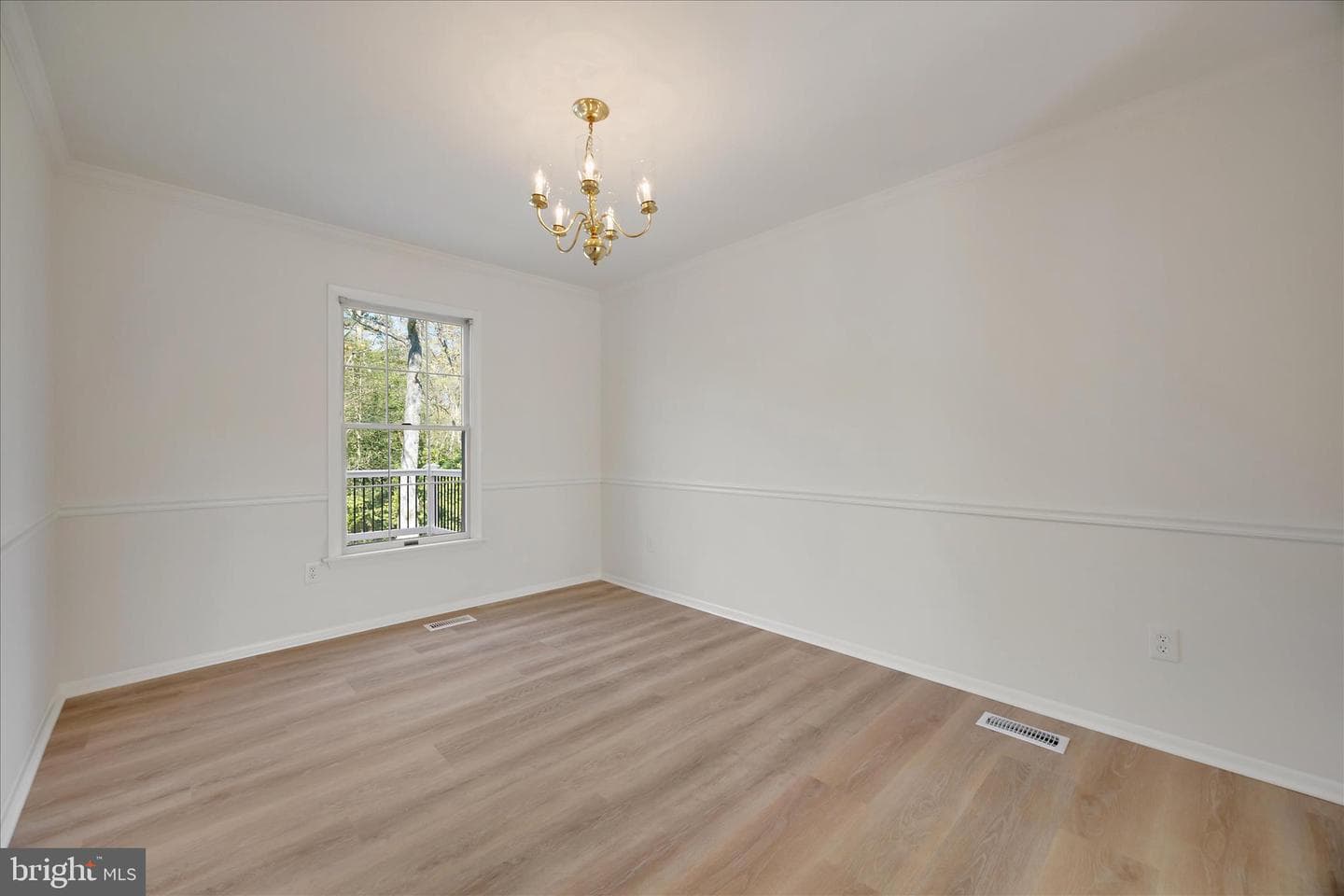 284 Tolstoy Lane photo 8