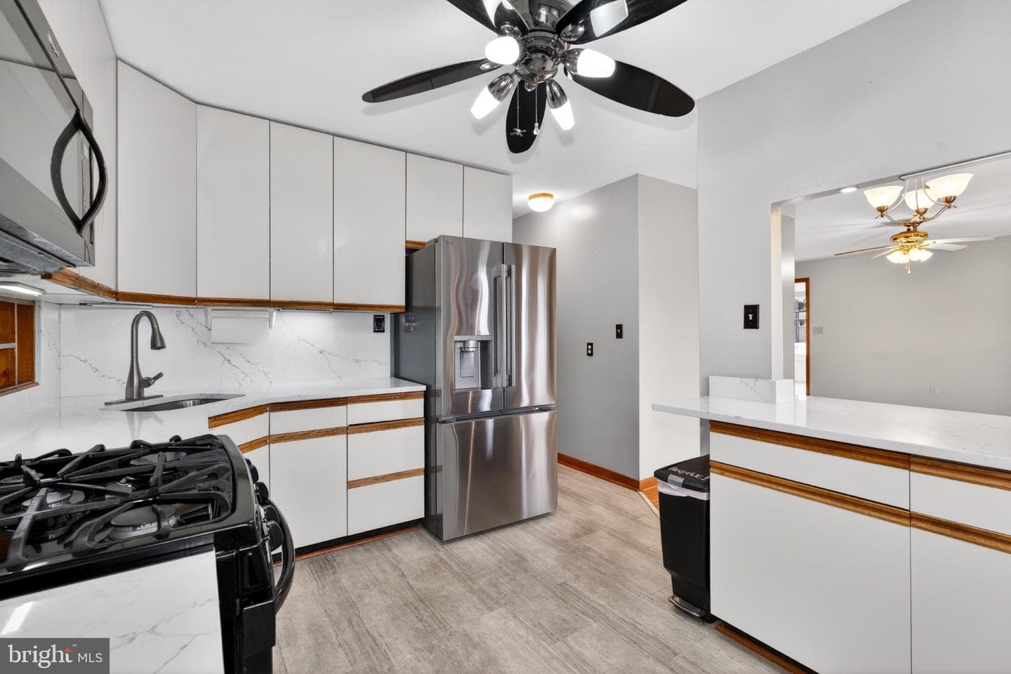 1200 Whitman Drive photo 11