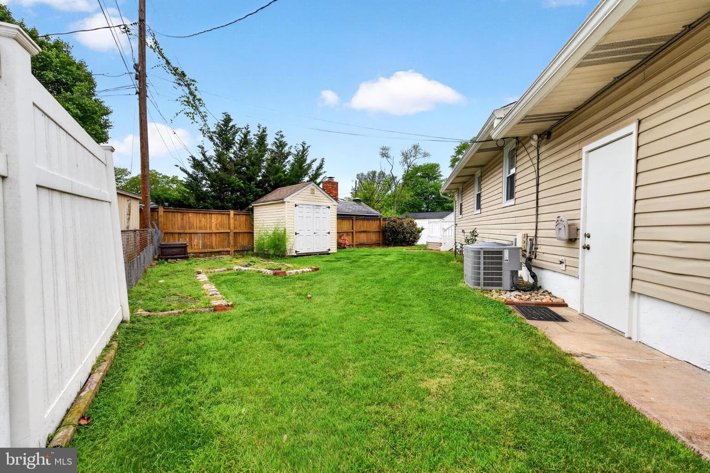 1200 Whitman Drive photo 17