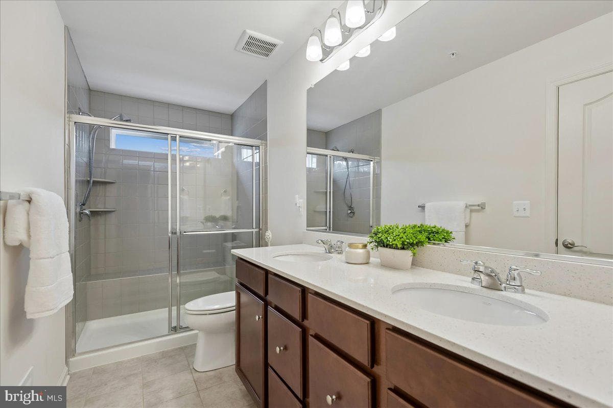 1813 Iris Lane photo 16