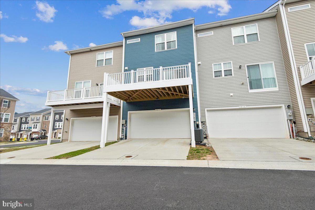 1813 Iris Lane photo 20