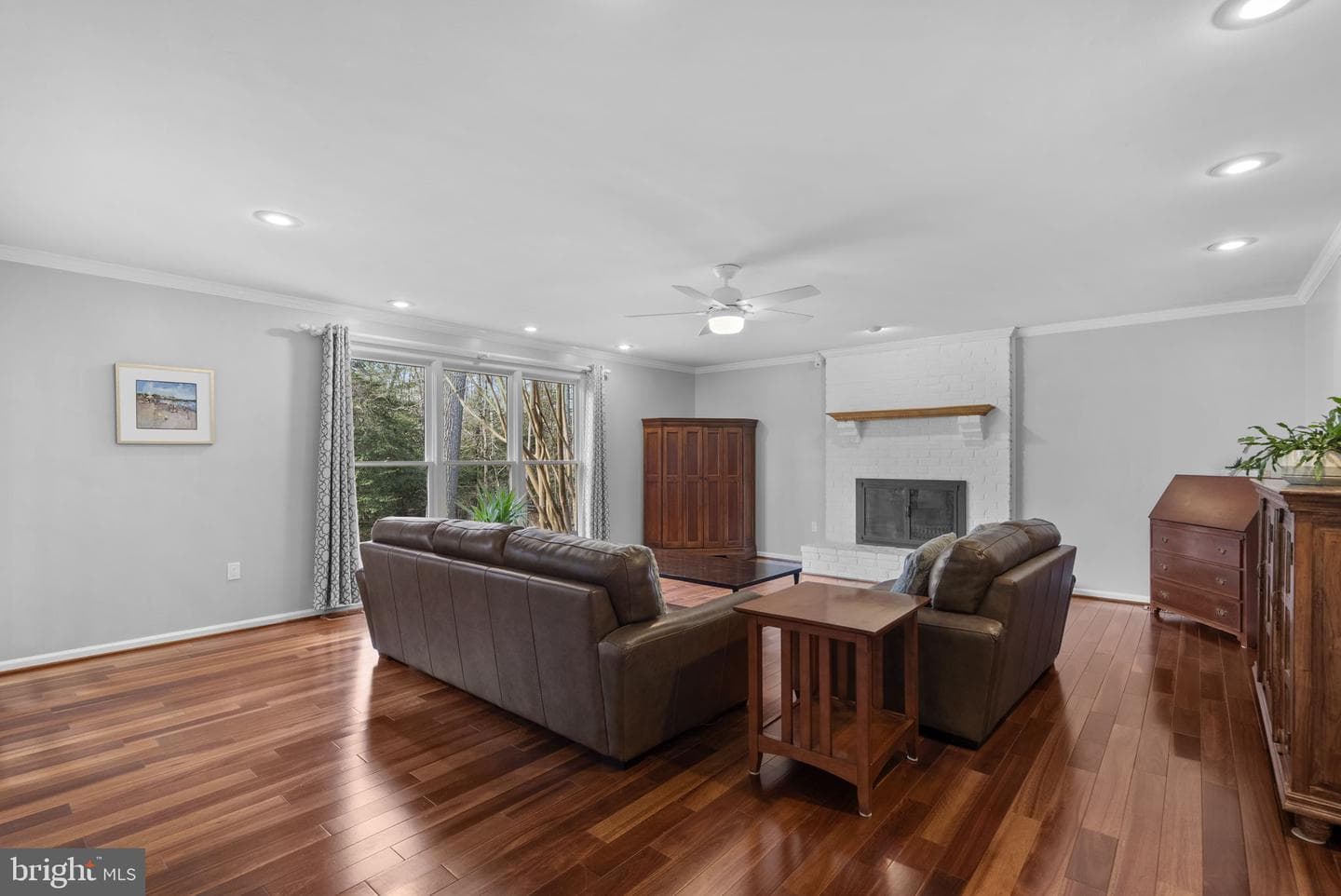 212 Ambleside Drive photo 13