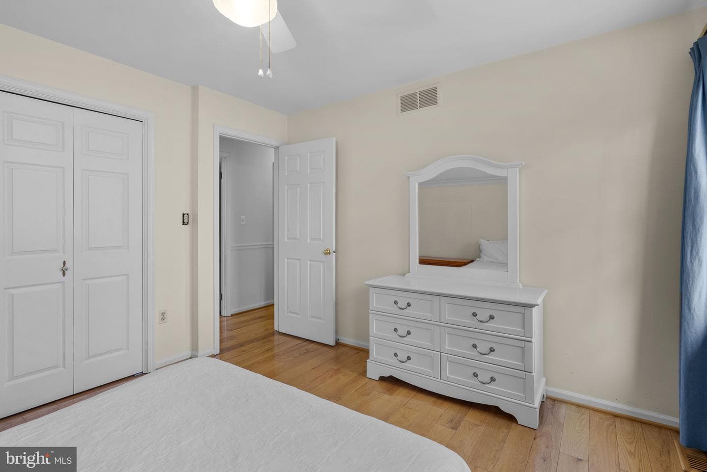 212 Ambleside Drive photo 29