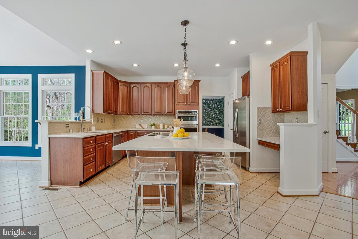 405 Pondview Lane photo 9
