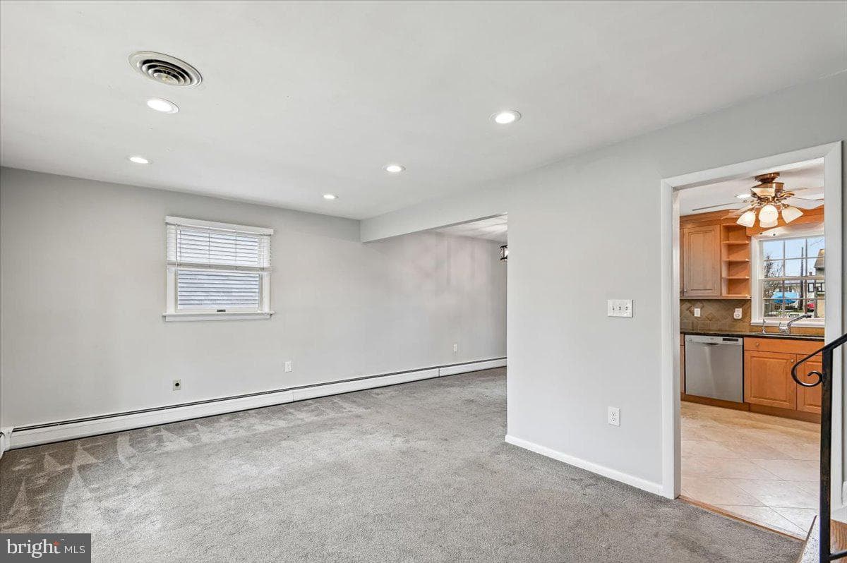 1266 Seabright Drive photo 9