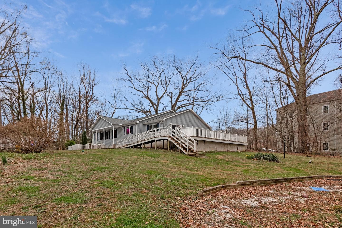 1327 Generals Highway photo 25