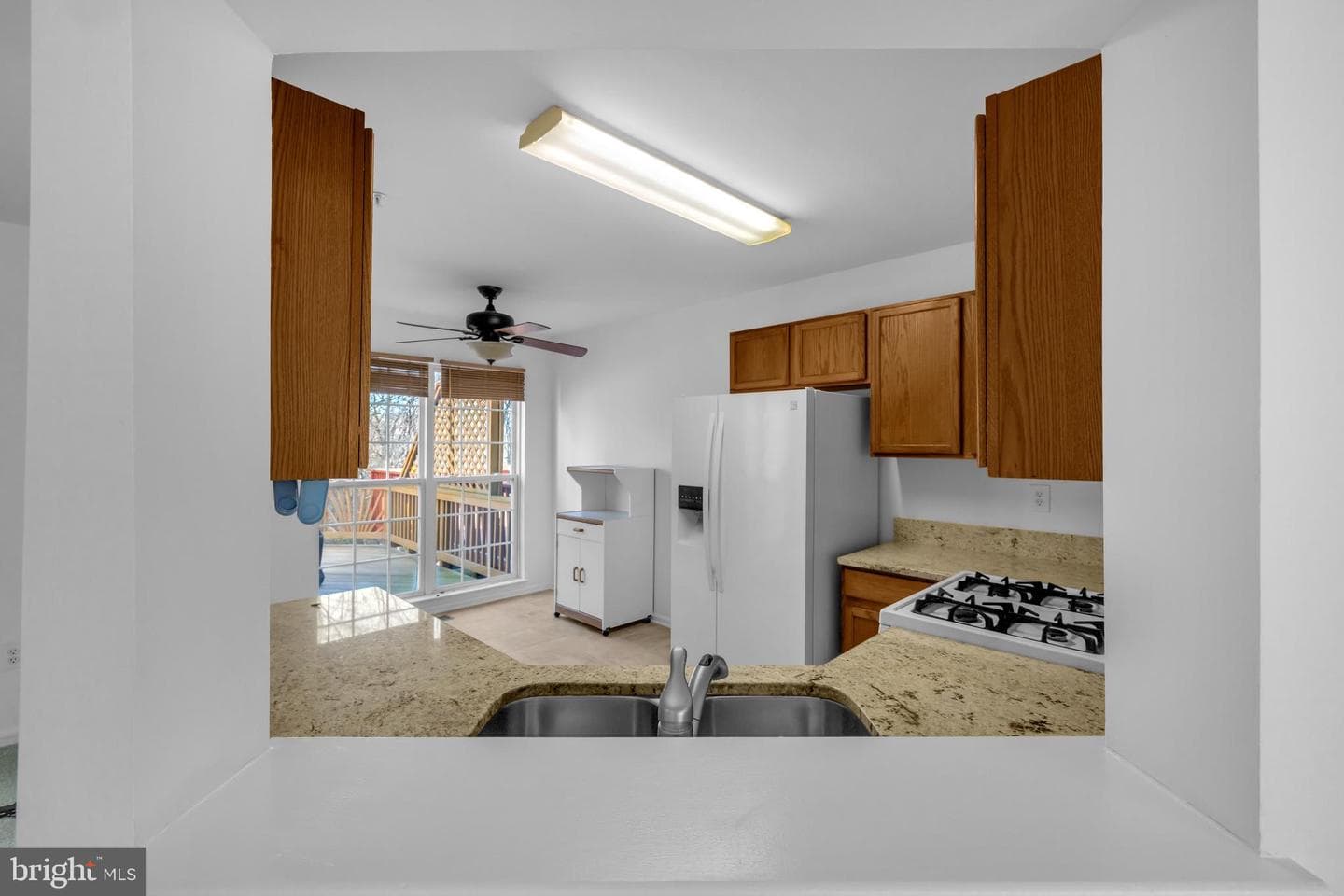220 Arcadia Shores Circle photo 16