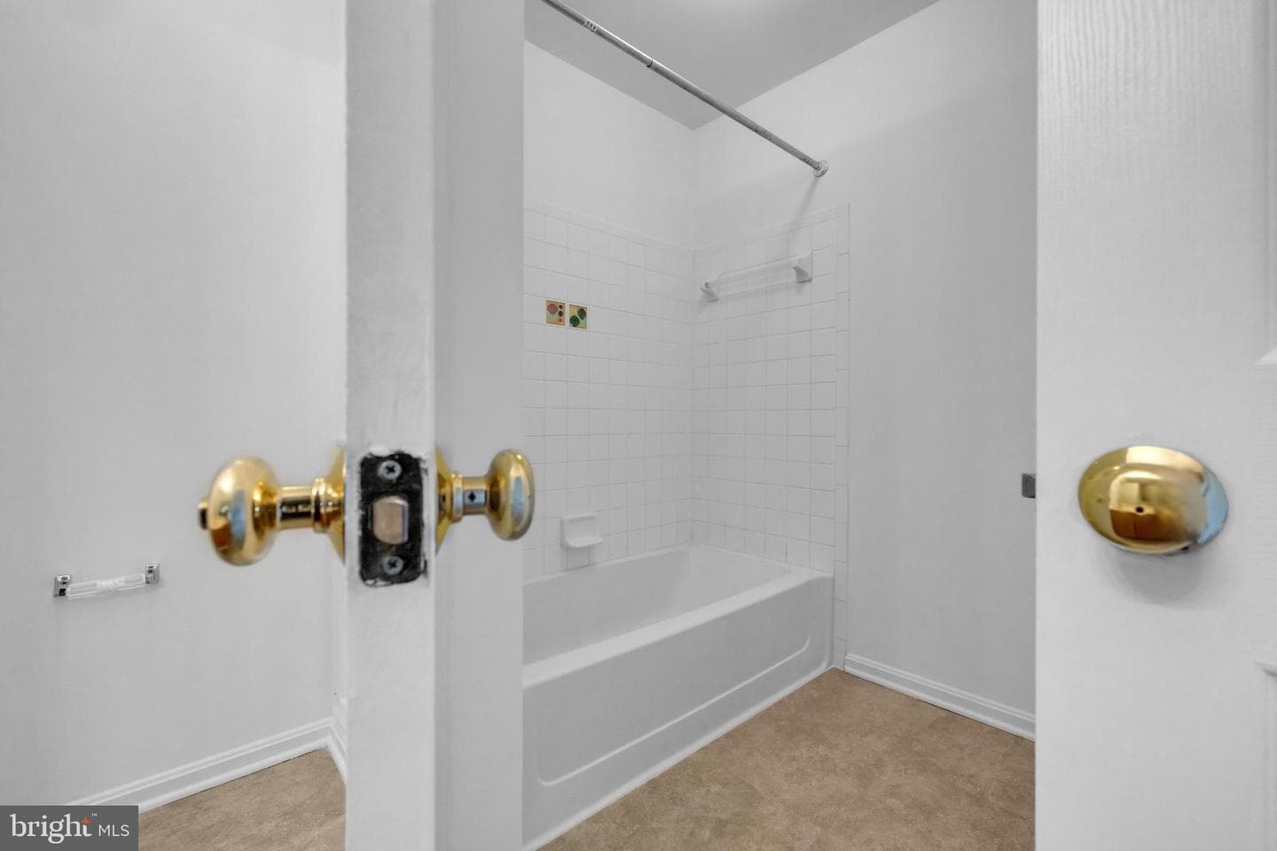 220 Arcadia Shores Circle photo 26