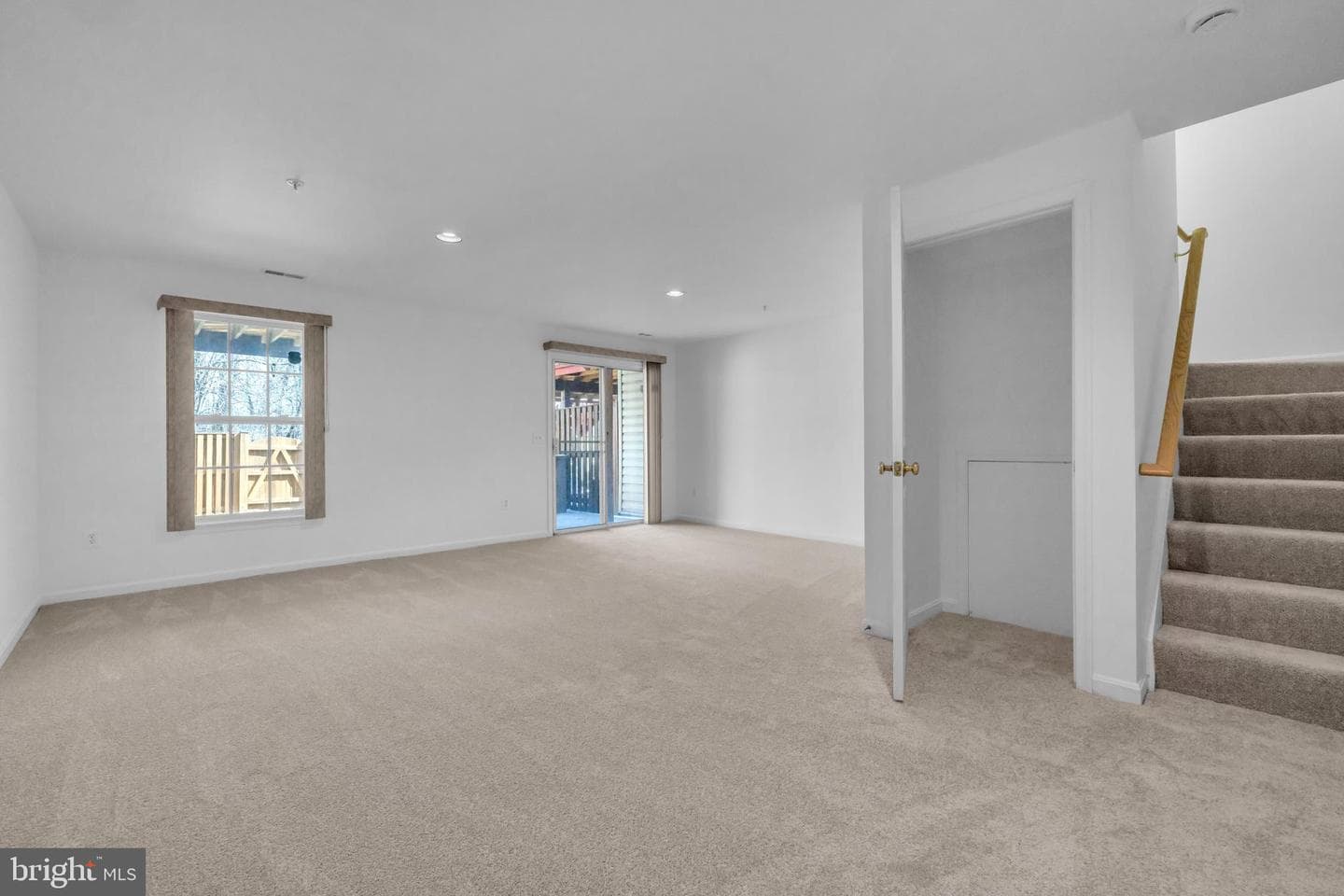 220 Arcadia Shores Circle photo 34