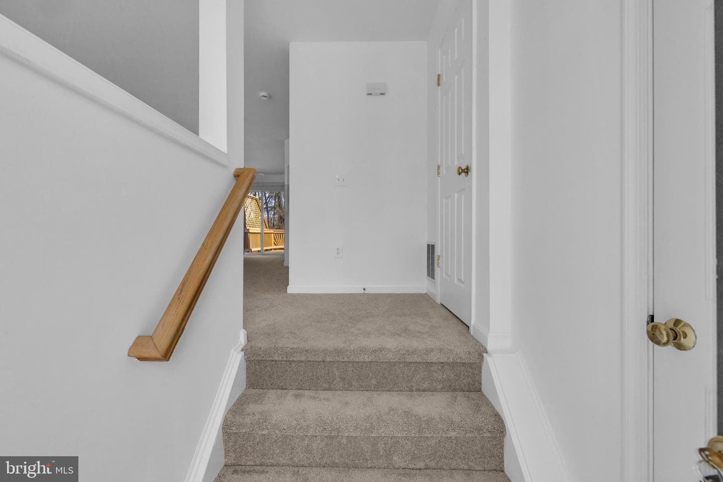 220 Arcadia Shores Circle photo 4