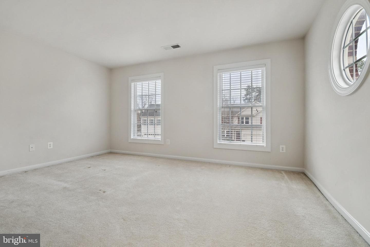 7404 Thames River Drive photo 20
