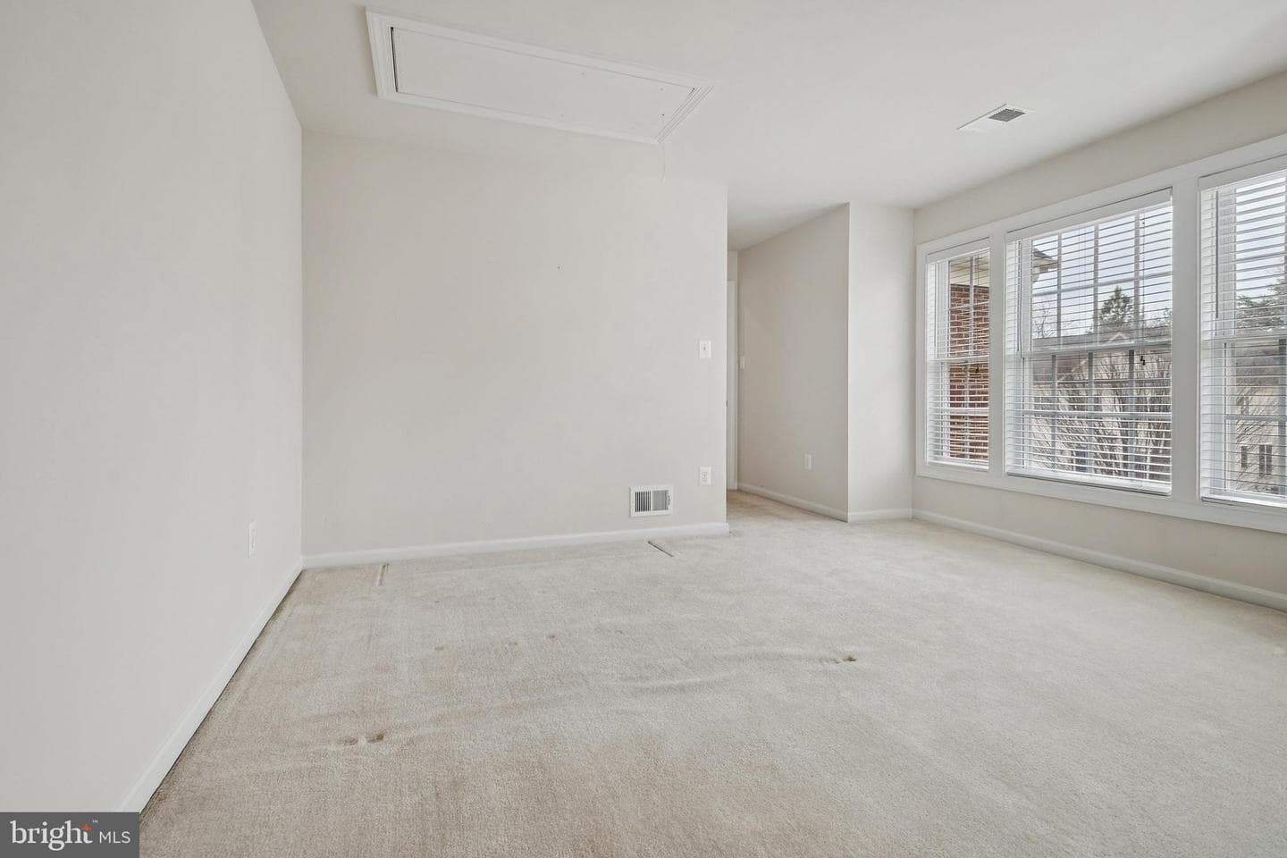 7404 Thames River Drive photo 23