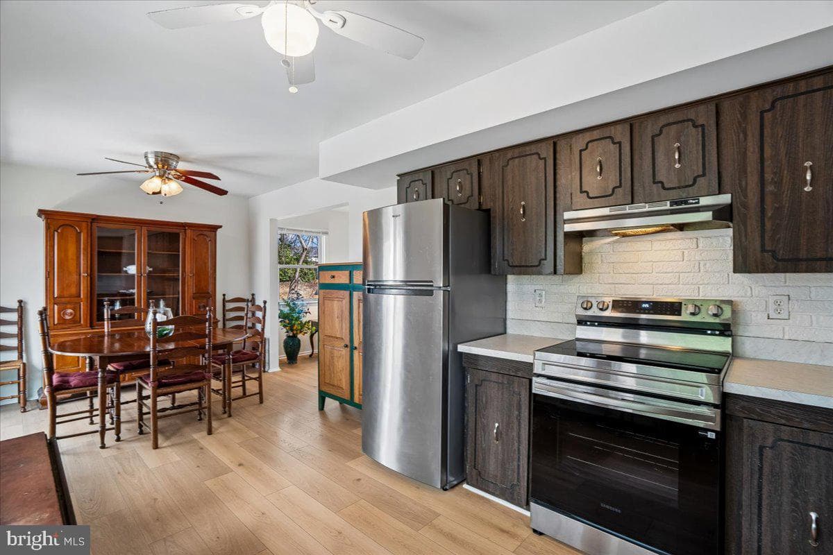 1090 Broadview Drive photo 2