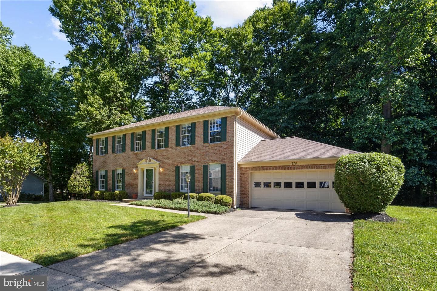 1678 Wickham Way photo 3
