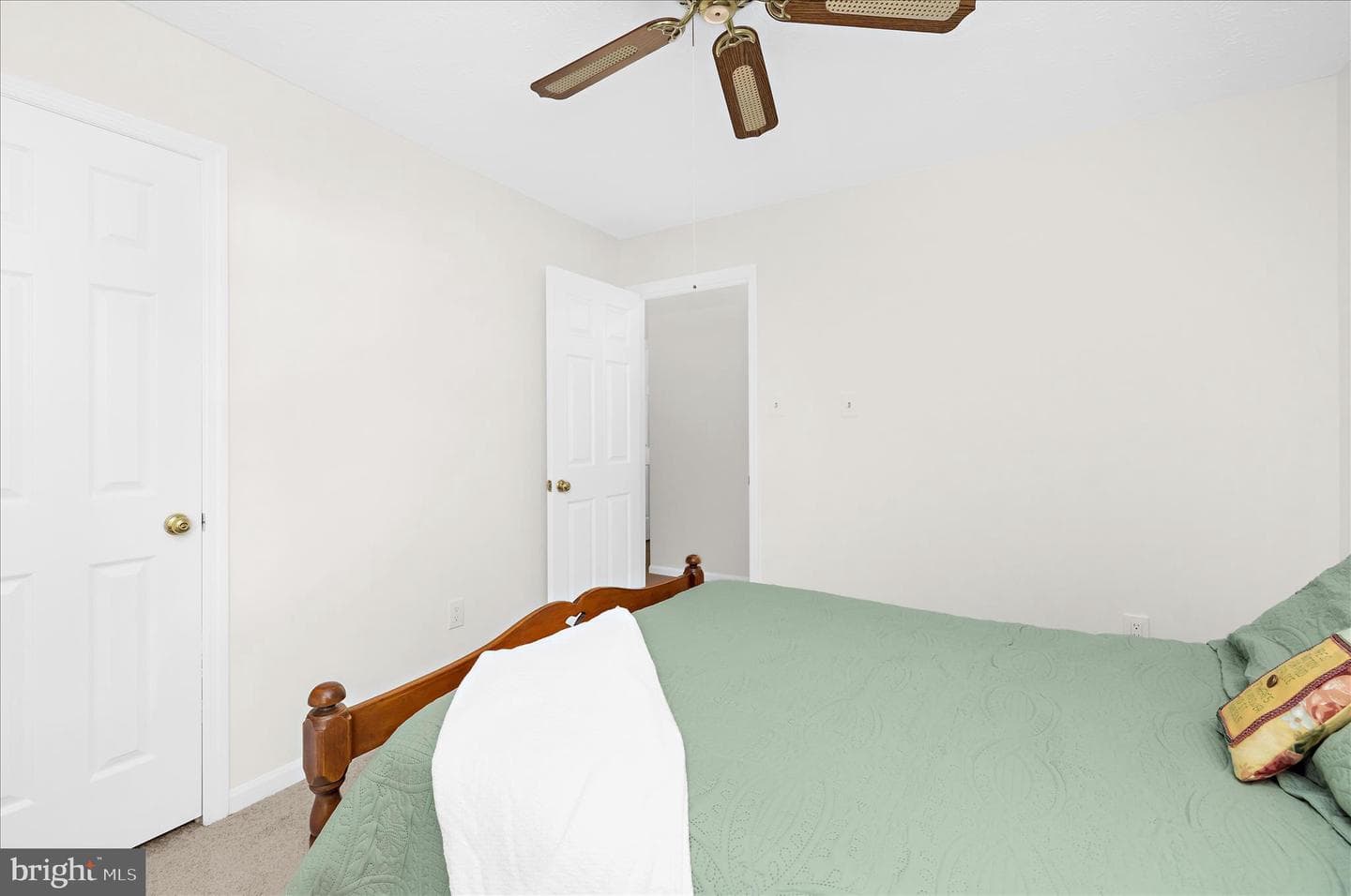 1678 Wickham Way photo 38