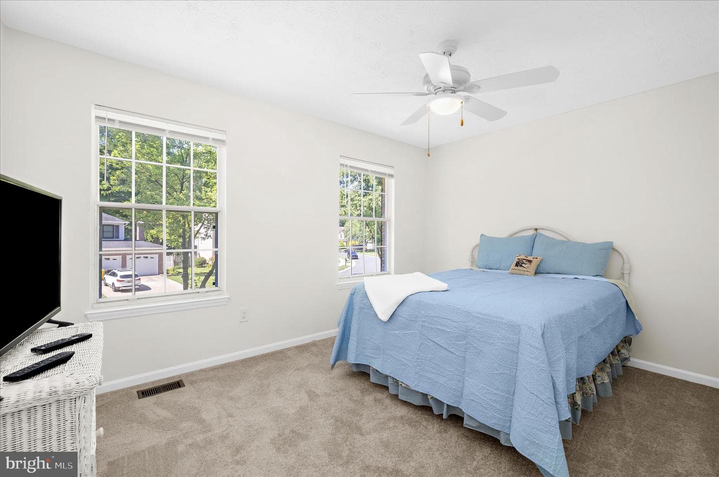 1678 Wickham Way photo 39