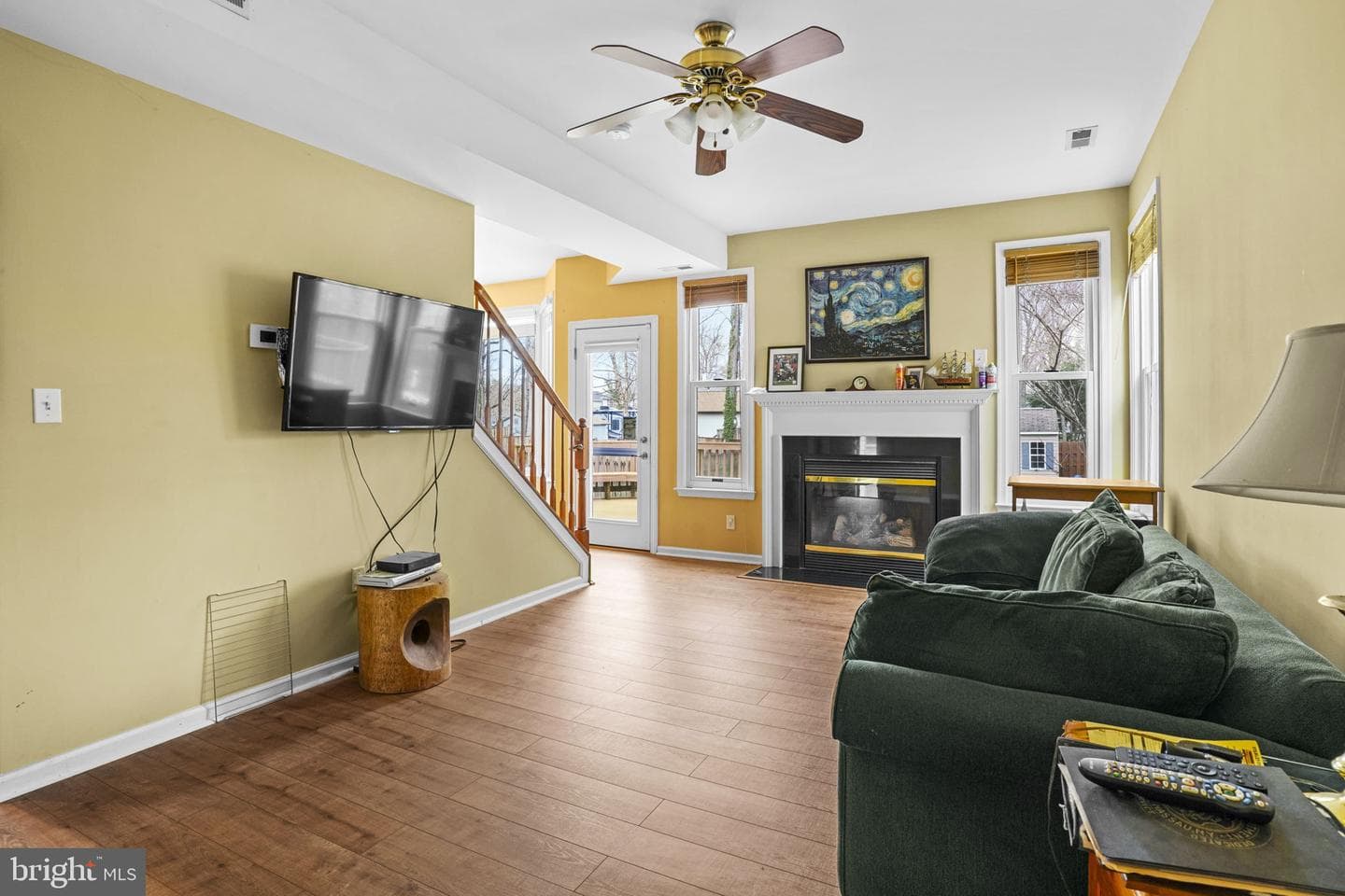 1006 Henry Avenue photo 8