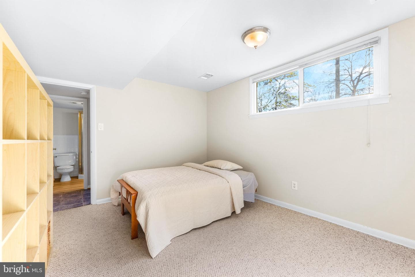 310 Fernwood photo 13
