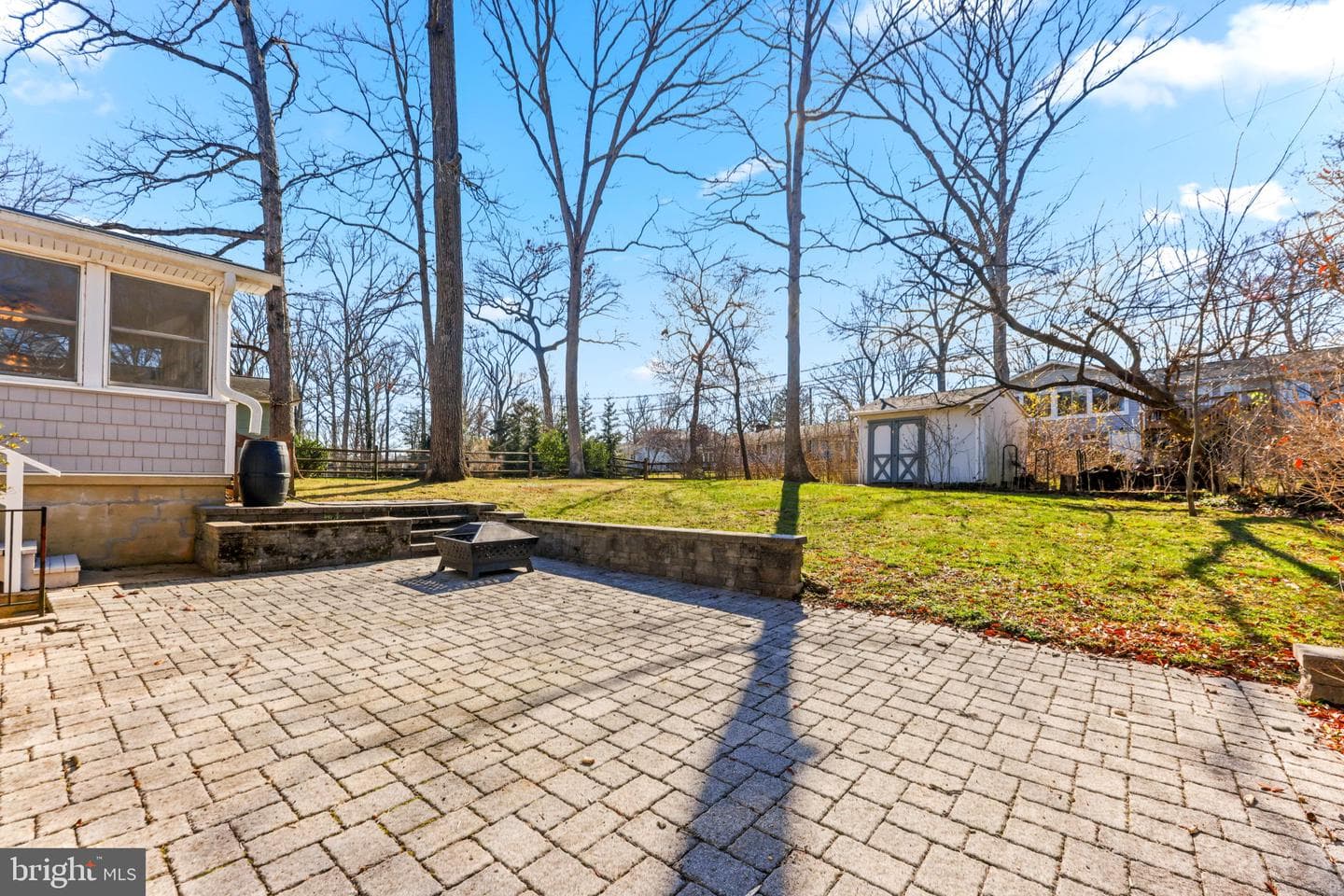 310 Fernwood photo 44