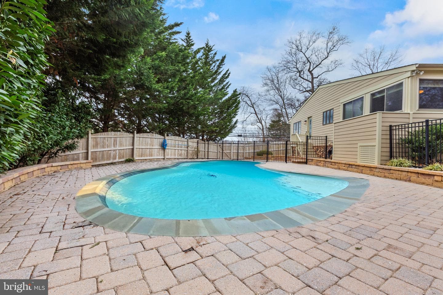 218 Lees Lane photo 31