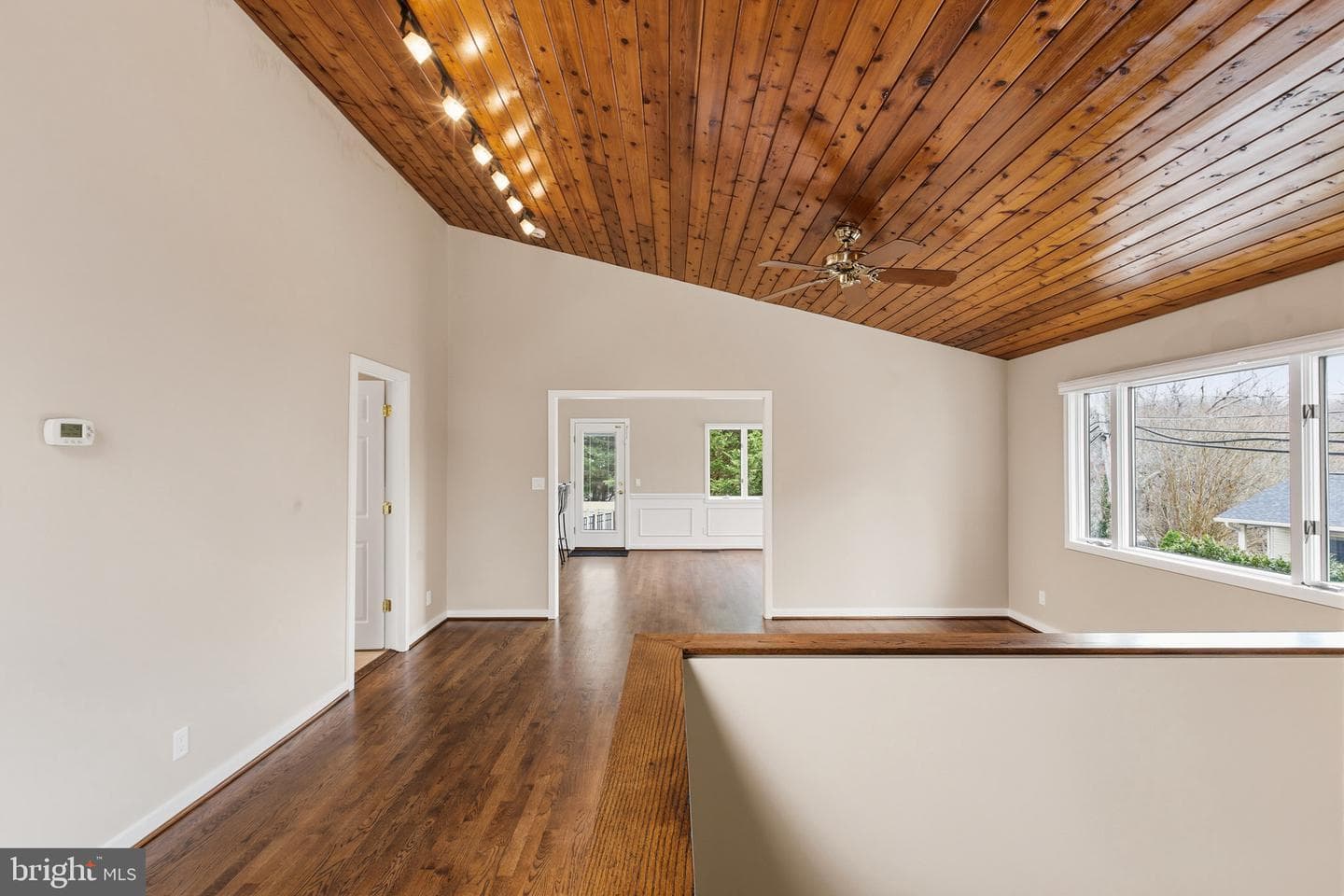 218 Lees Lane photo 9
