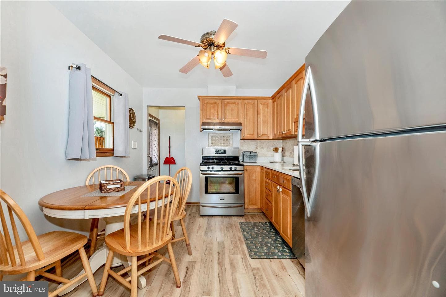 1628 Pleasantville Drive photo 12