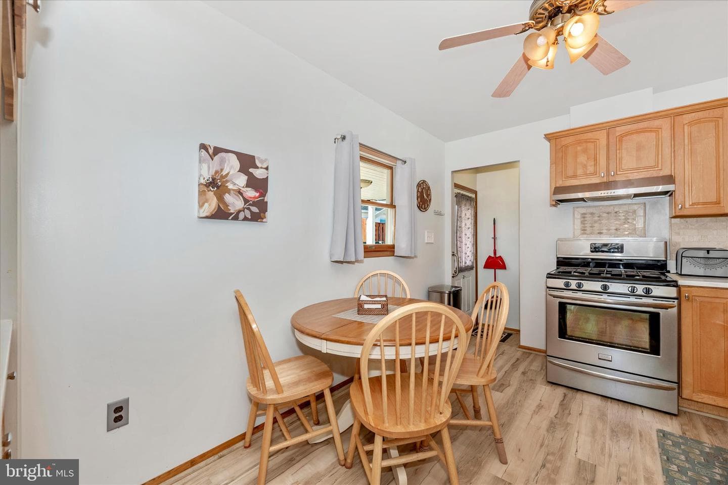 1628 Pleasantville Drive photo 13