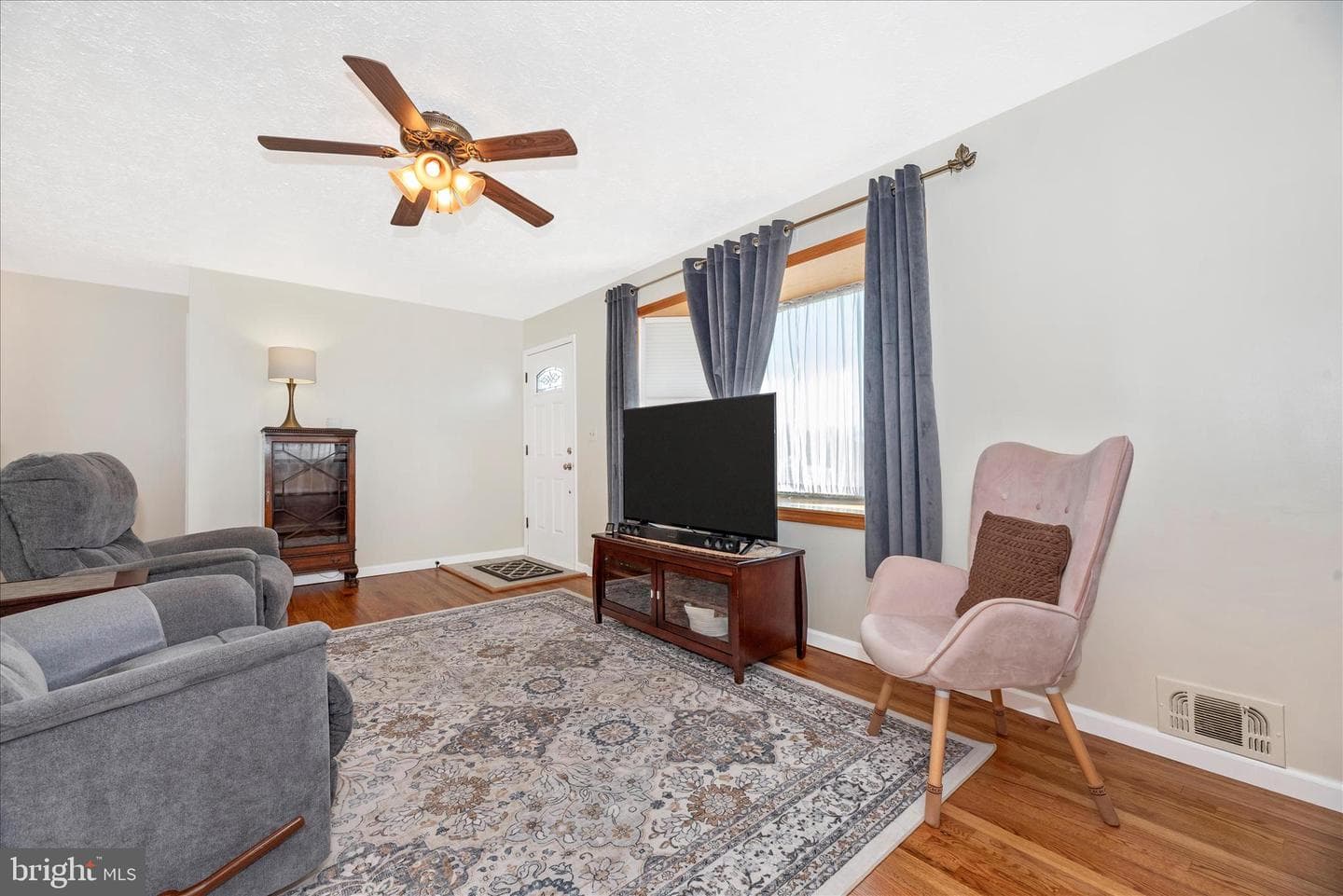 1628 Pleasantville Drive photo 9