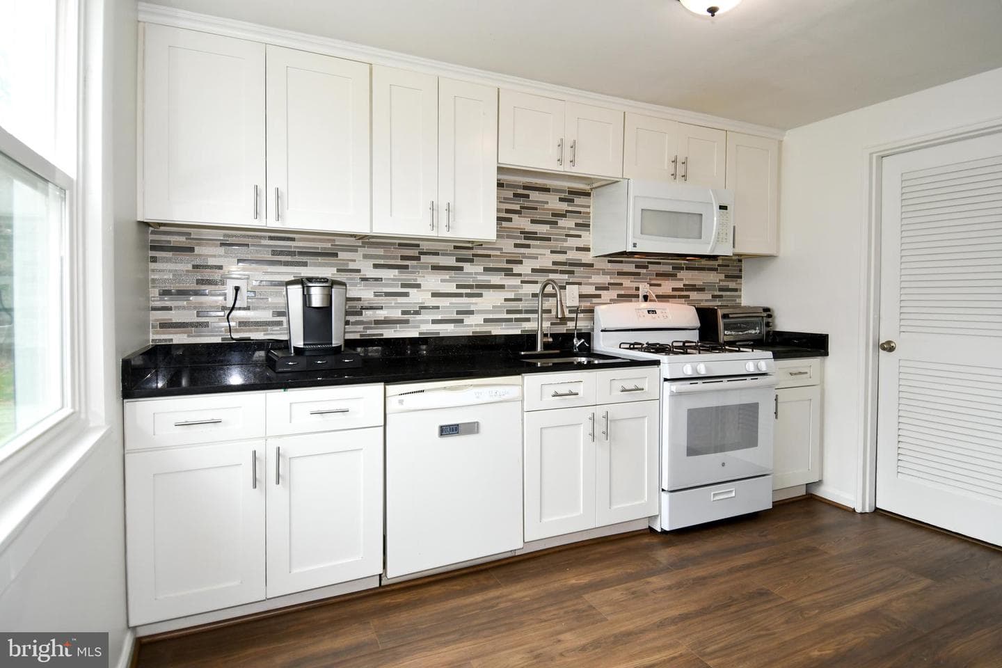 1011 Londonderry Drive photo 10