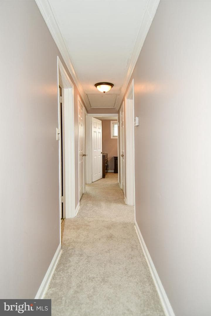 1011 Londonderry Drive photo 14