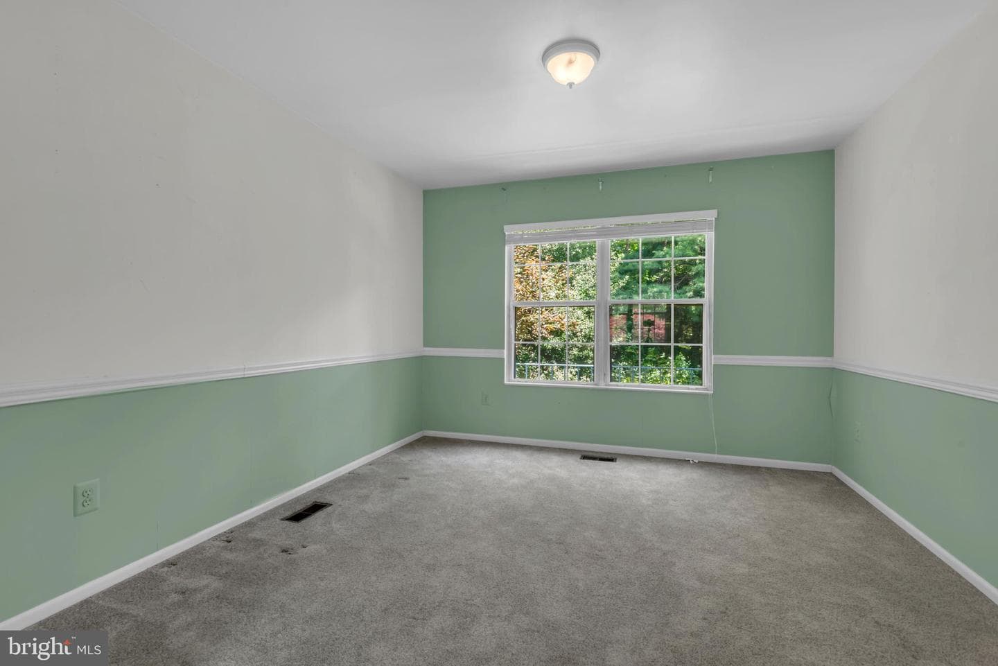 285 Shakespeare Drive photo 18