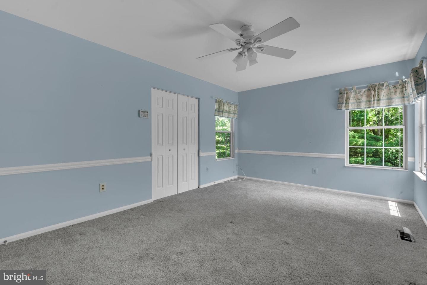 285 Shakespeare Drive photo 36