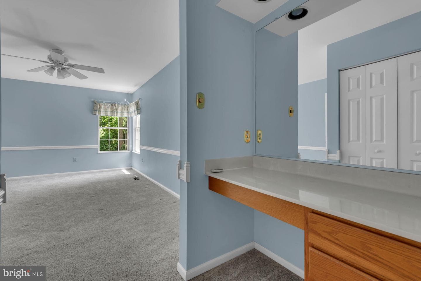 285 Shakespeare Drive photo 41