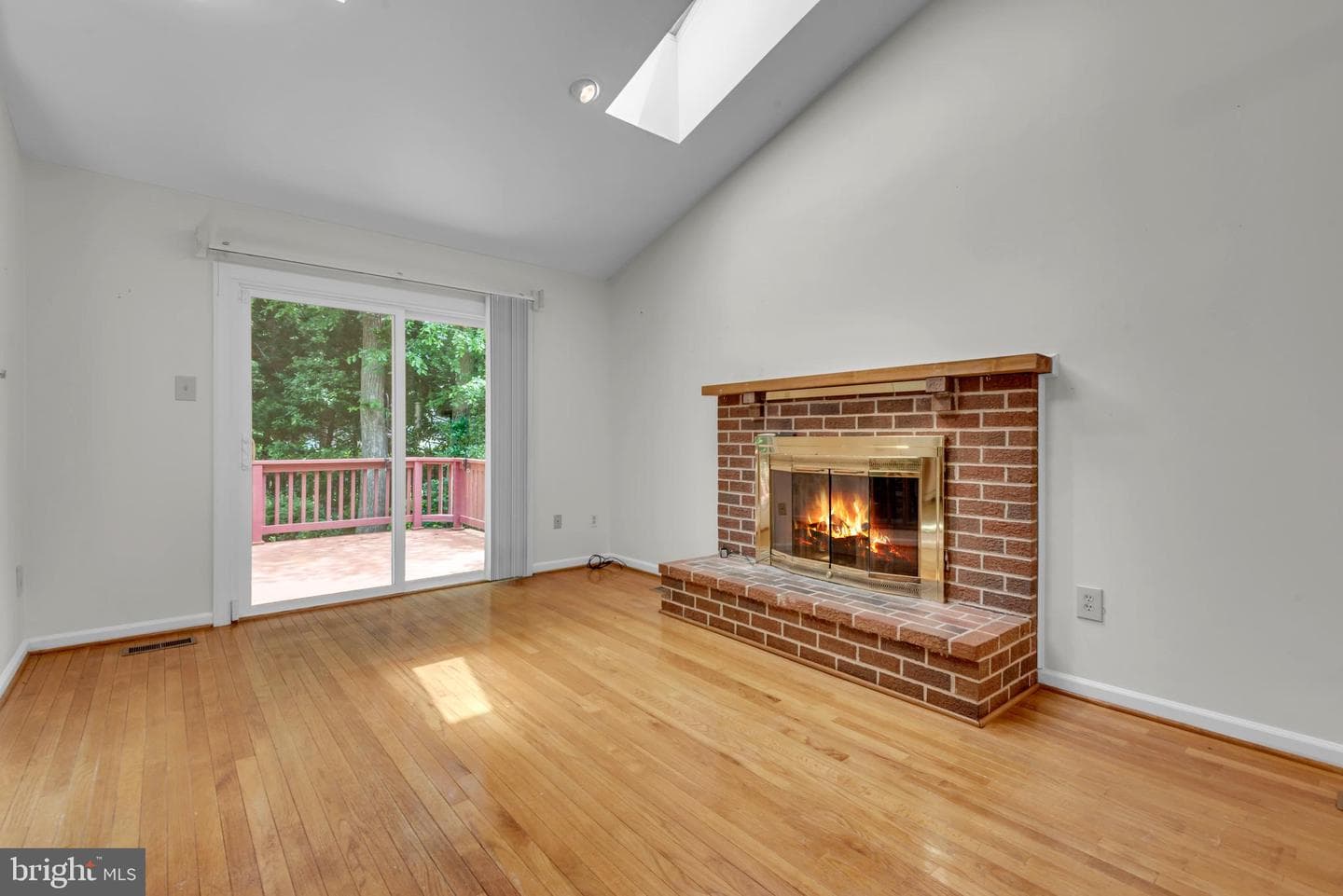 285 Shakespeare Drive photo 7