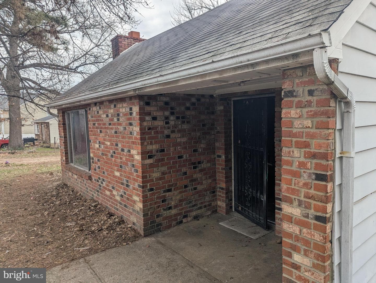 809 203rd Street photo 3
