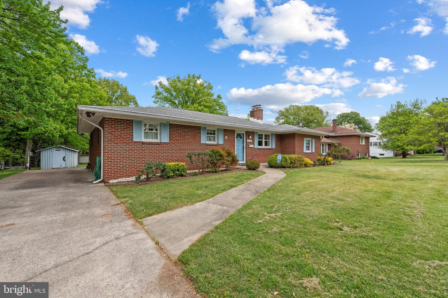 618 Fairmount Road photo 2