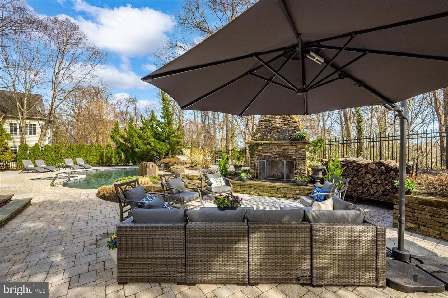 927 Hilltop Road photo 55