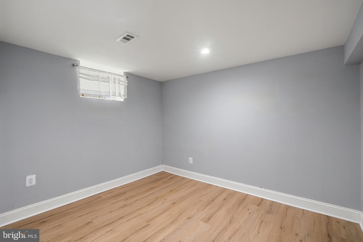 109 Herbert Court photo 38