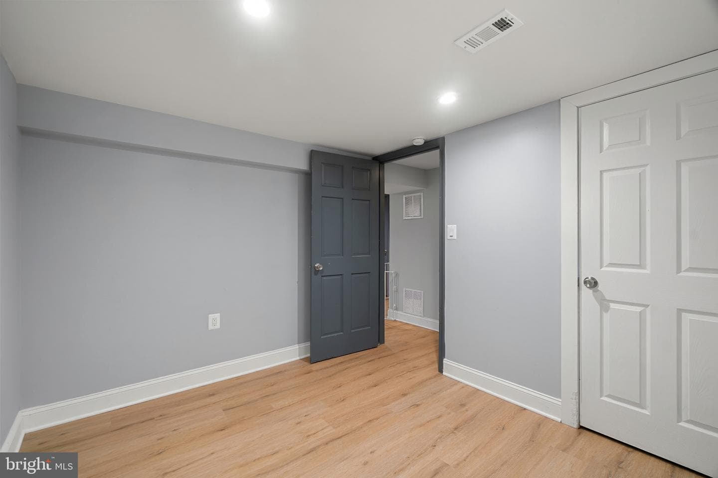 109 Herbert Court photo 40