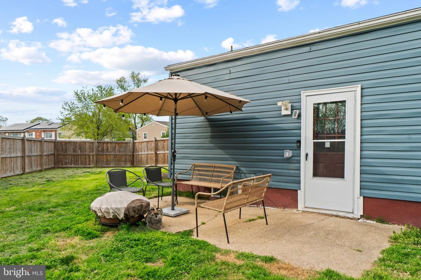 109 Herbert Court photo 41