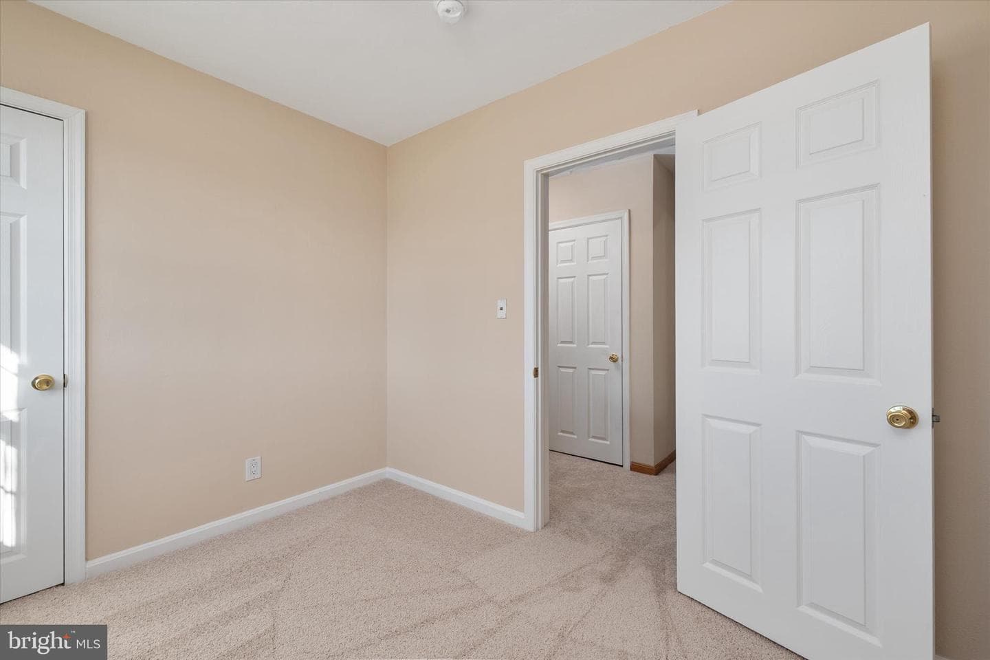 409 Laclair Avenue photo 19
