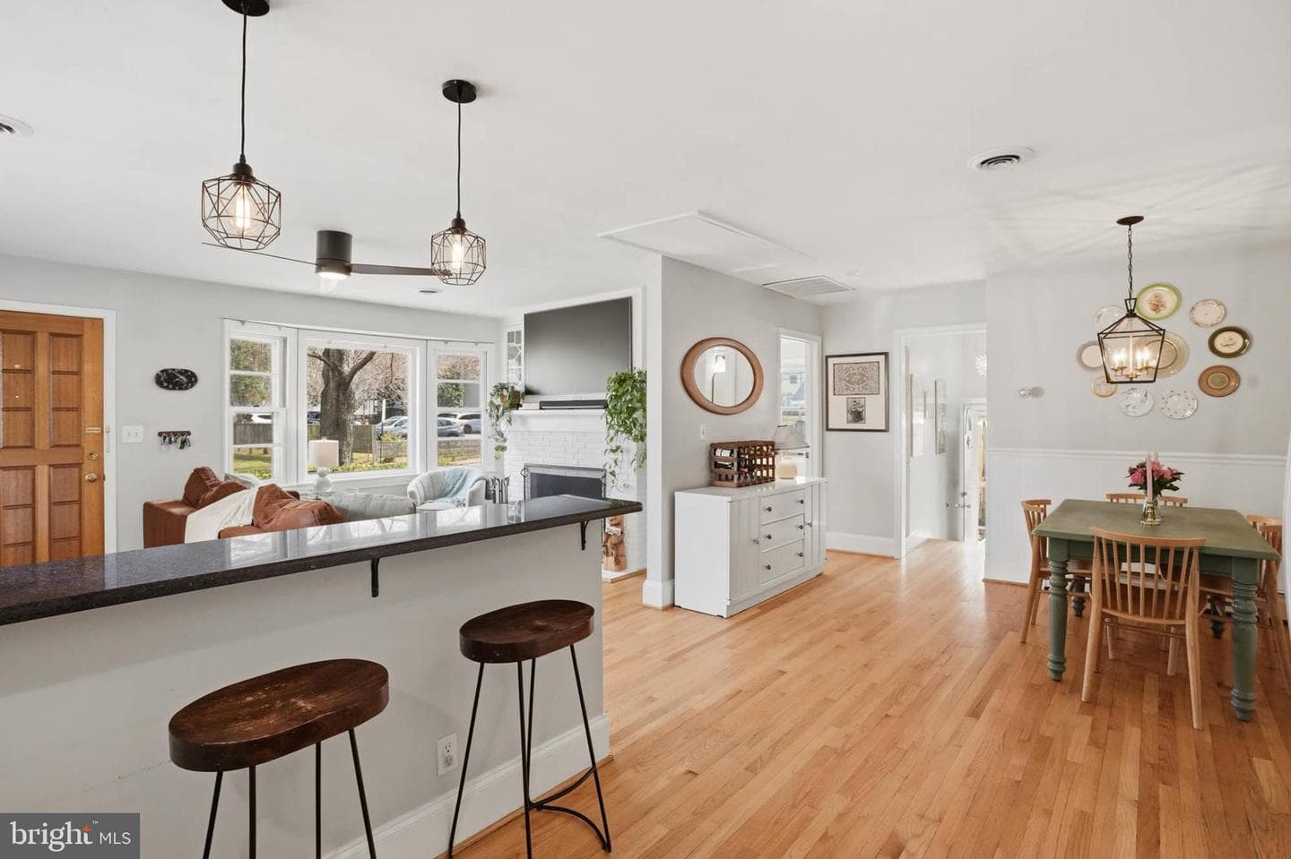11 Glen Avenue N photo 10
