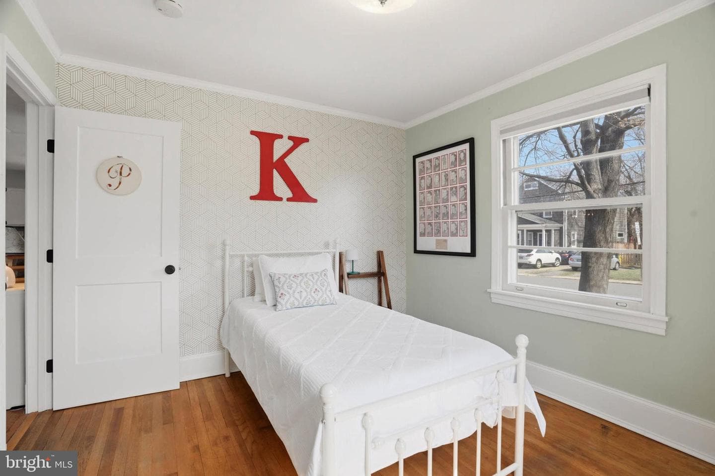 11 Glen Avenue N photo 17