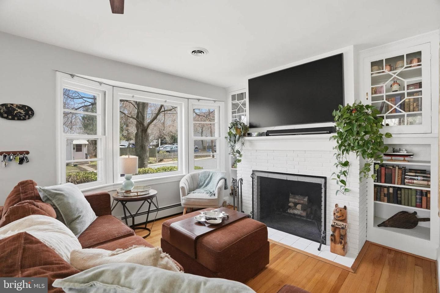 11 Glen Avenue N photo 2